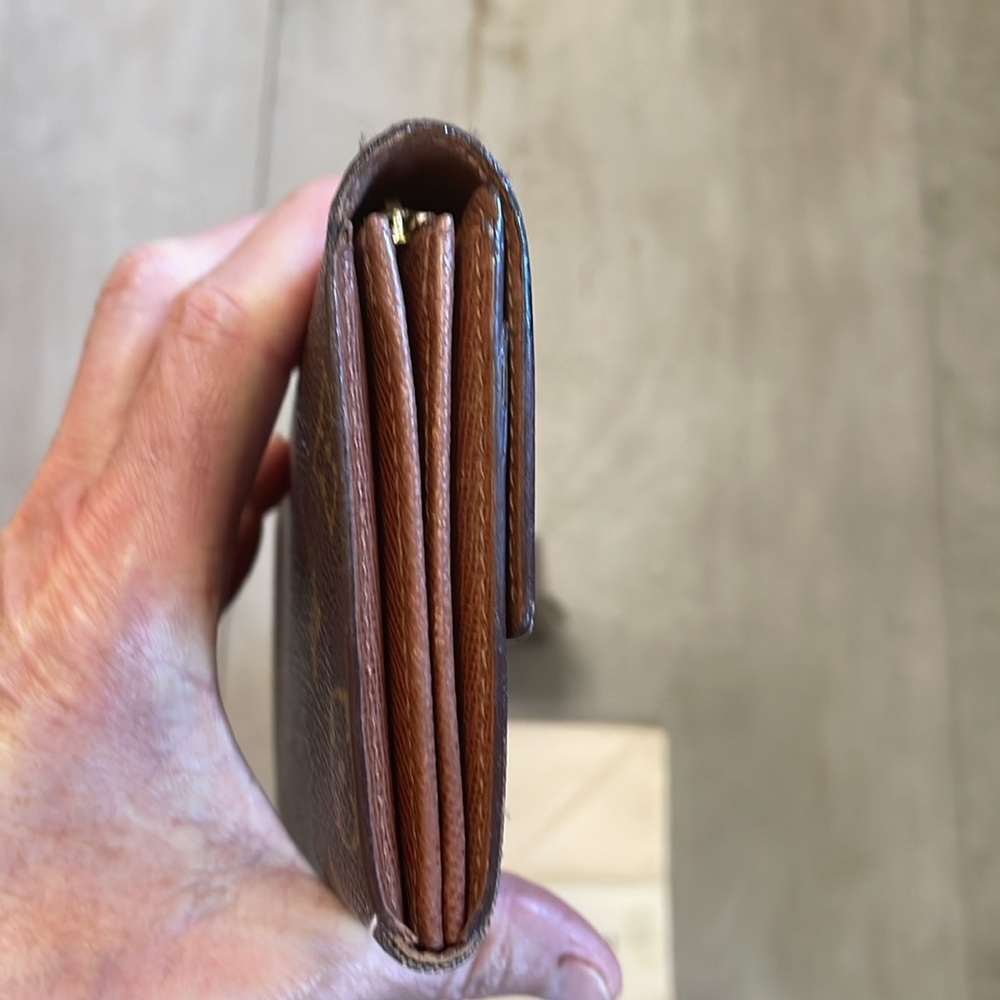 Louis Vuitton Monogram Wallet - Picture 5 of 15
